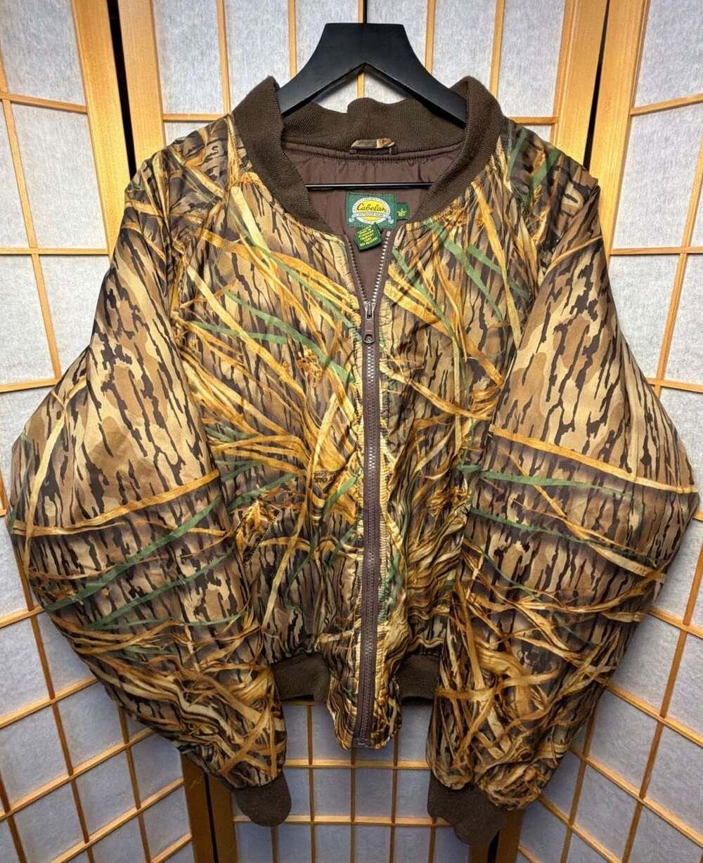 Cabelas Reversible Camouflage Bomber Jacket Size L Brown Hunting